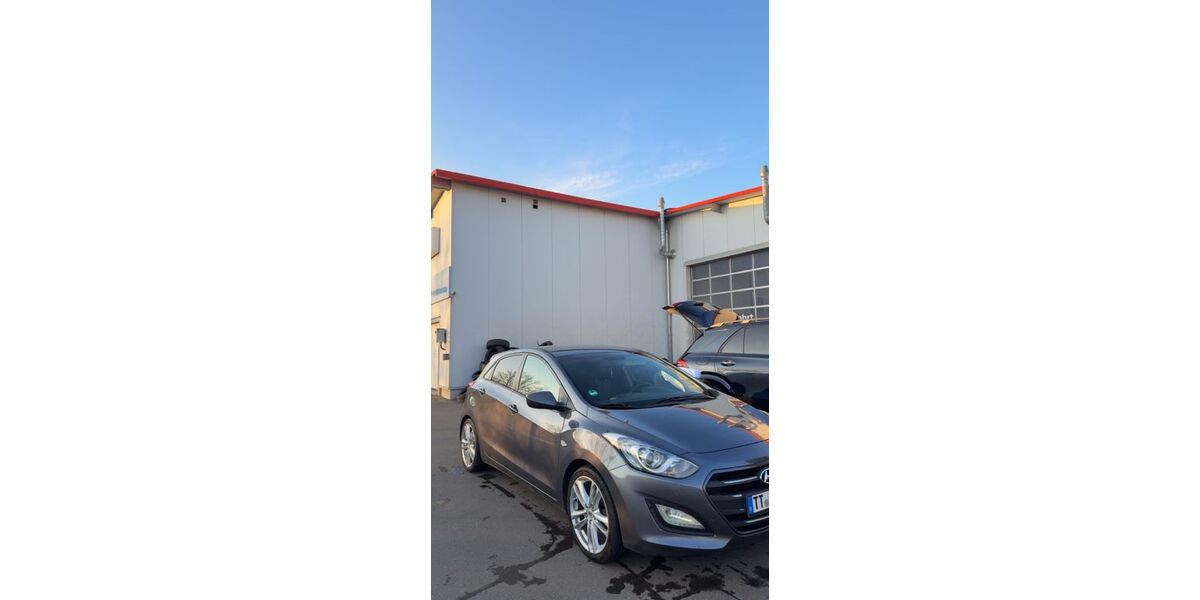 Hyundai i30 175.000 km 6.500 &euro; Tettnang 88069