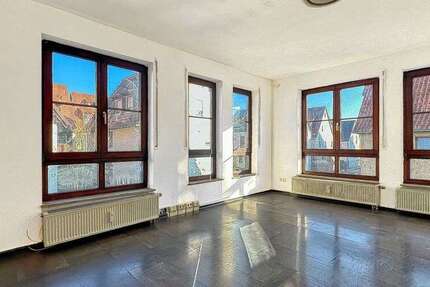 Wohnung zum Kaufen in Leonberg 280.000 € 79.17 m²