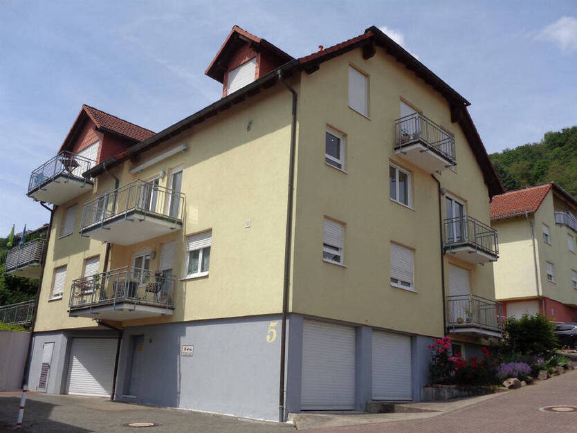 Wertheim: sonnige und sehr gepflegte 4-Zi.-ETW in ruhiger Lage