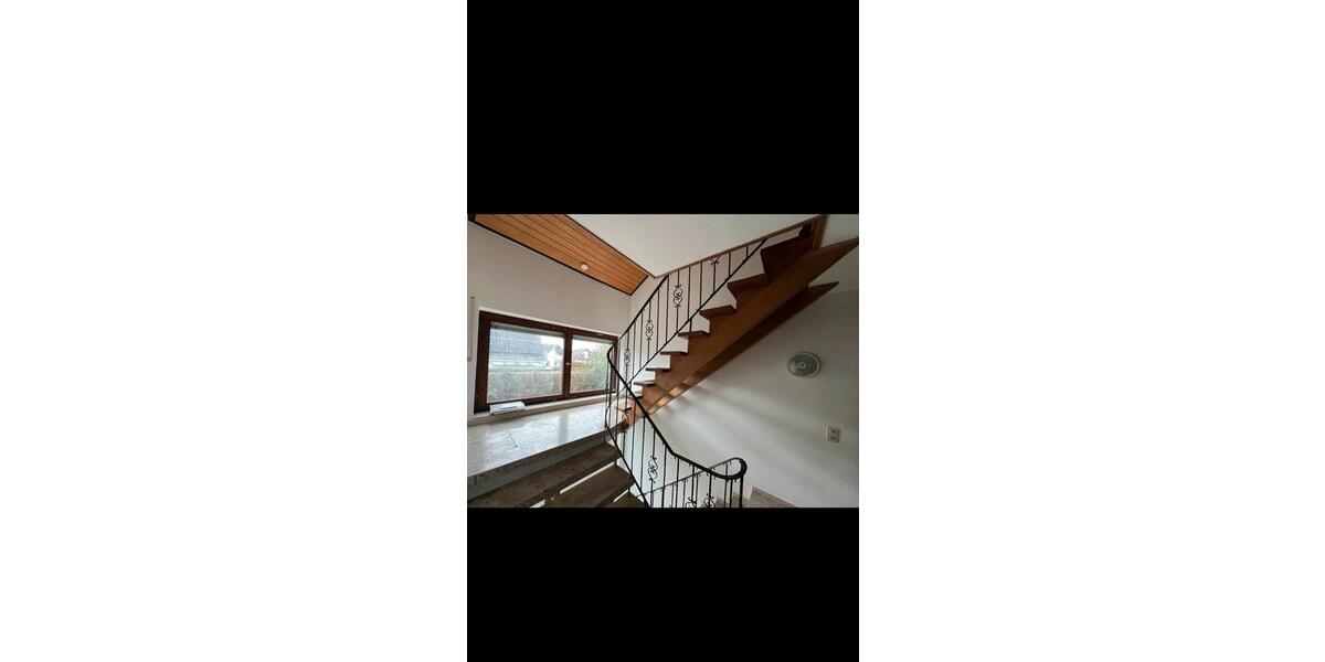 Dachgeschoßwohnung Uttenweiler - 4 Zimmer, 110 m&sup2;, 1.250&euro; | Angebot:25332645