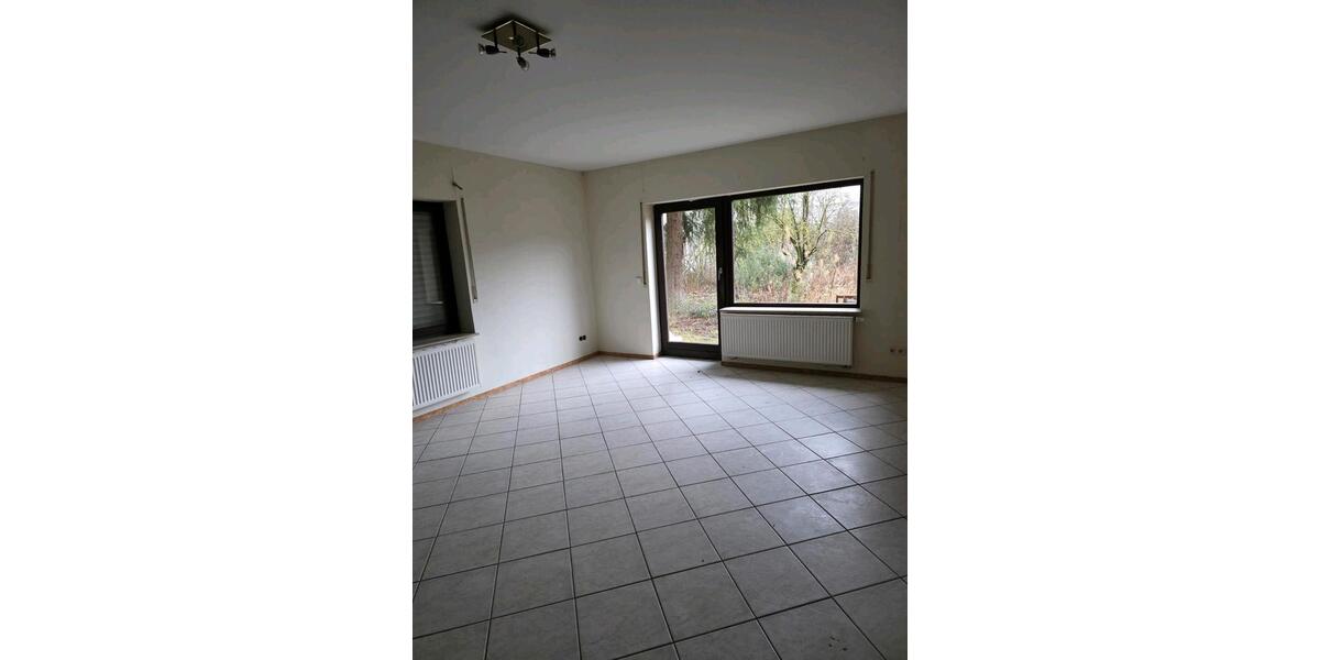 Einfamilienhaus Schondra - 7 Zimmer, 138 m&sup2;, 165.000&euro; | Angebot:27022970