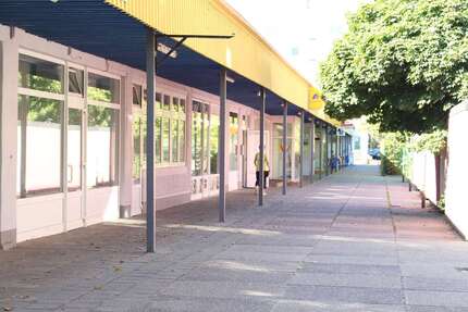 Einzelhandel in Staßfurt 298 € 37 m² zimmer