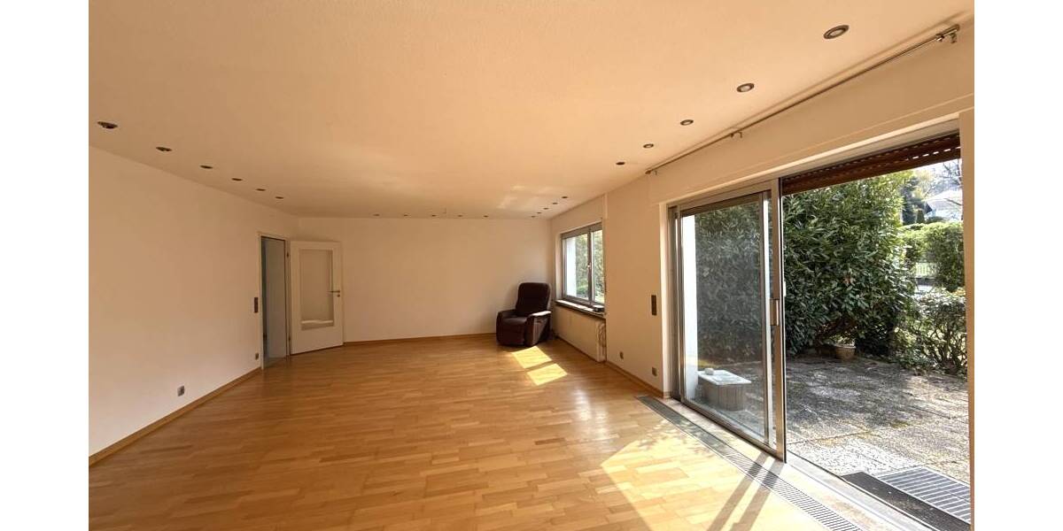 Etagenwohnung Bielefeld Hillegossen - 2 Zimmer, 95 m&sup2;, 118.000&euro; | Angebot:26402367