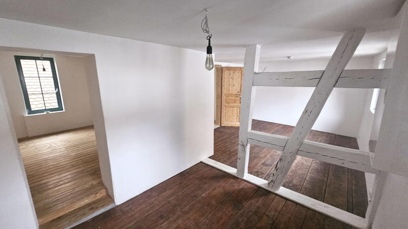 ObjNr:19666 - Ruhig gelegenes EFH (Haus- Hofbauweise) in 2. Reihe in Neustadt-MUSSBACH - Reihenendhaus Neustadt an der Weinstraße Duttweiler | Angebot:19984842