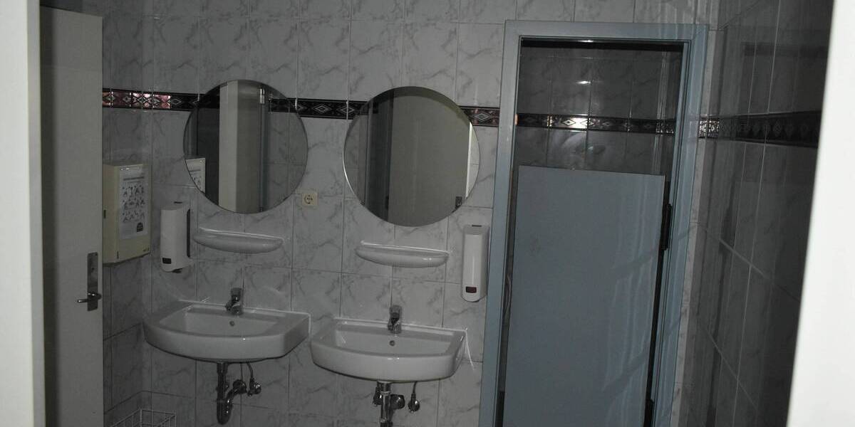 Gewerbeobjekt Seedorf - 1 Zimmer, 1.800.000&euro; | Angebot:19348593