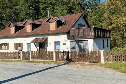 Haus Bayerbach - 7 Zimmer, 203 m&sup2;, 295.000&euro; | Angebot:25285012
