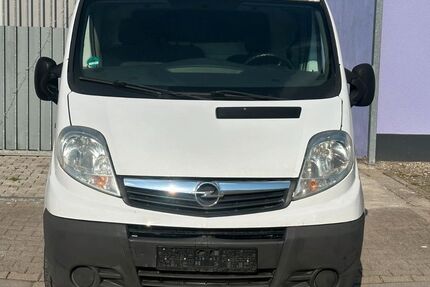 Opel Vivaro 175.000 km 5.998 &euro; mannheim 68199