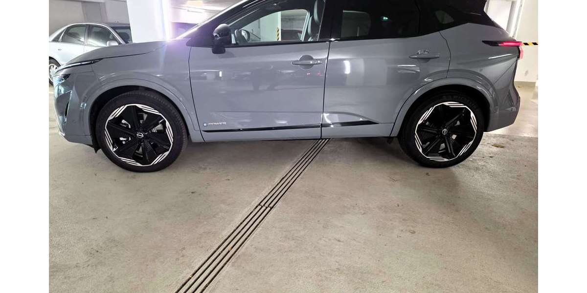 Nissan Qashqai 3.000 km 32.690 &euro; Berlin 12169