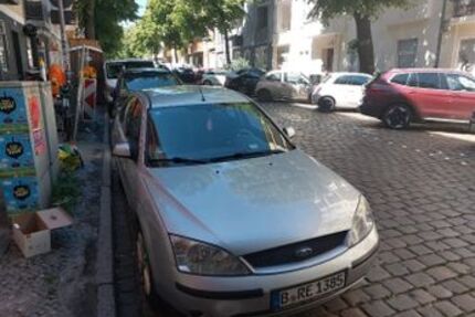 Ford Mondeo 150.701 km 2.400 &euro; Berlin 12053