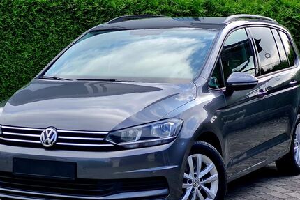VW Touran 123.000 km 14.399 € Bad Lippspringe 33175