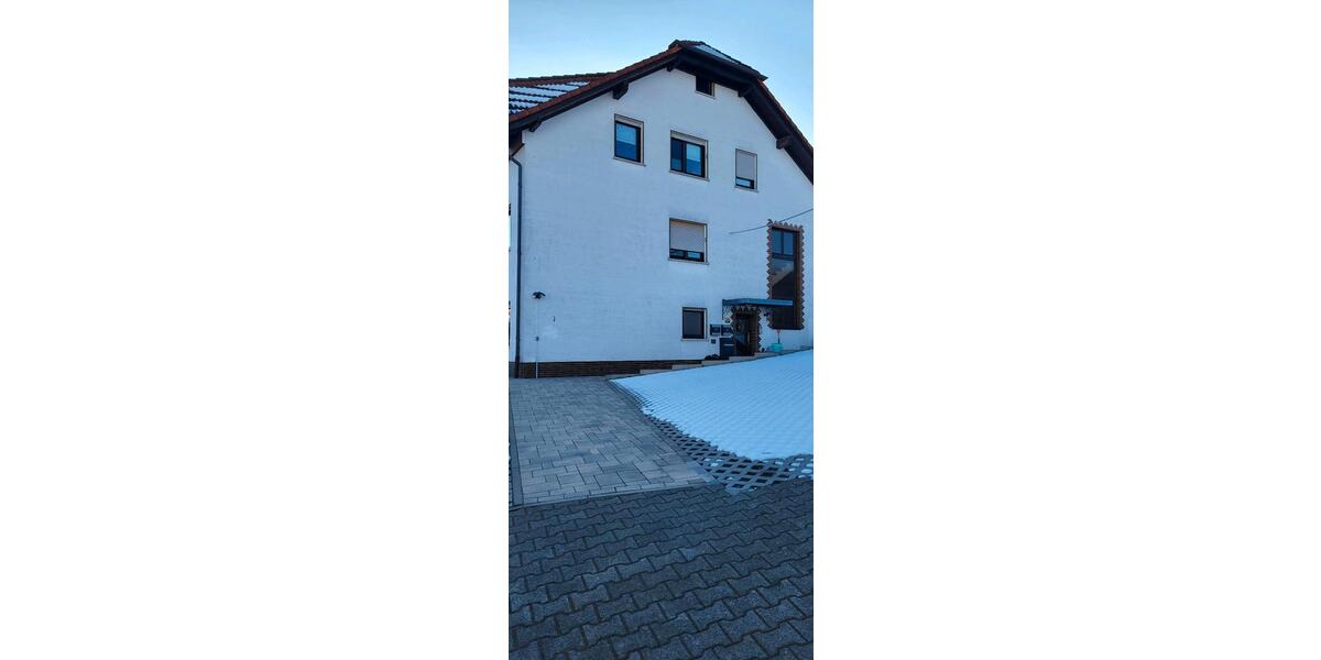 Erdgeschoßwohnung Brachttal - 4 Zimmer, 125 m&sup2;, 850&euro; | Angebot:26096687