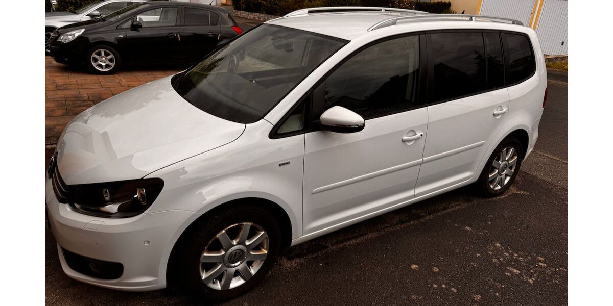 VW Touran 222.000 km 5.100 &euro; Gerolzhofen 97447