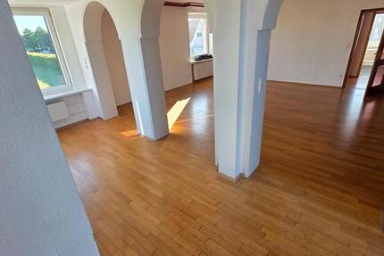 Wohnung Kassel Bettenhausen - 3 Zimmer, 169 m&sup2;, 1.090&euro; | Angebot:26618607