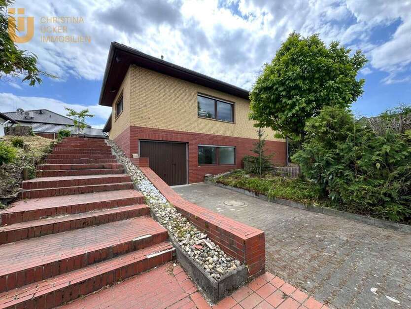 Haus zum Kaufen in Groß-Zimmern 420.000 € 212.39 m²