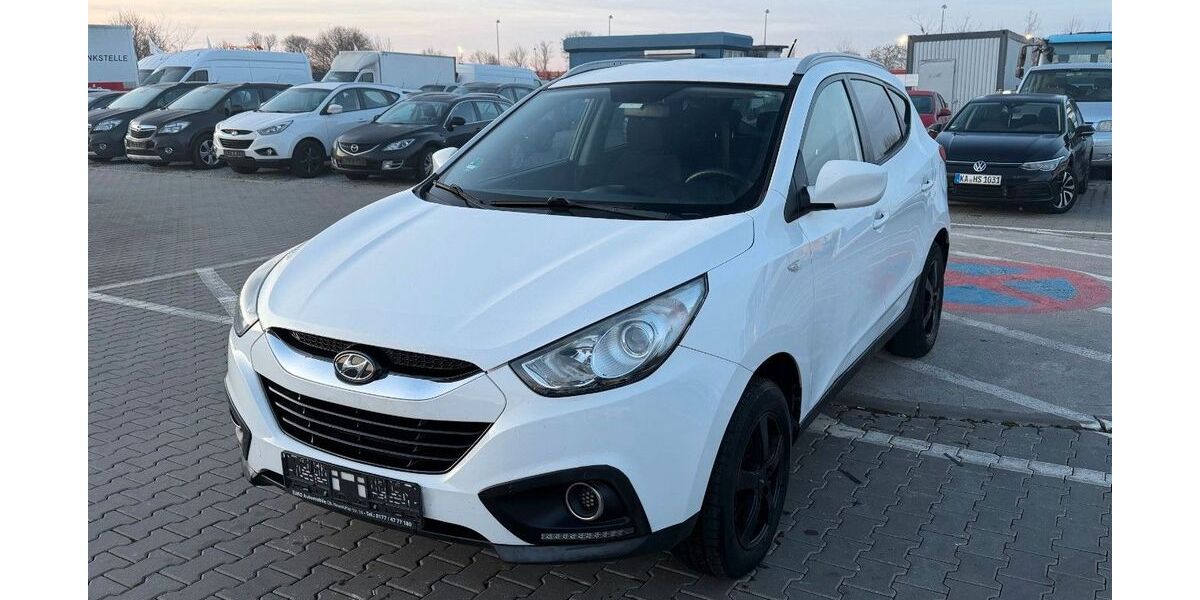 Hyundai ix35 228.452 km 5.450 &euro; MITTENWALDE 15749
