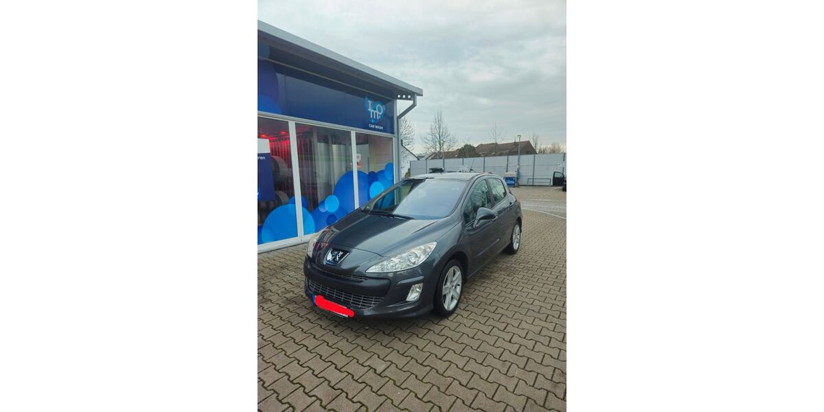 Peugeot 308 151.000 km 5.399 &euro; Baden-Baden 76532