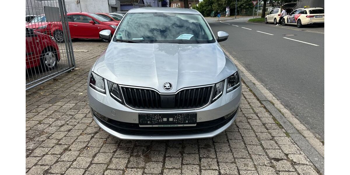 Skoda Octavia 68.000 km 14.990 &euro; Celle 29221