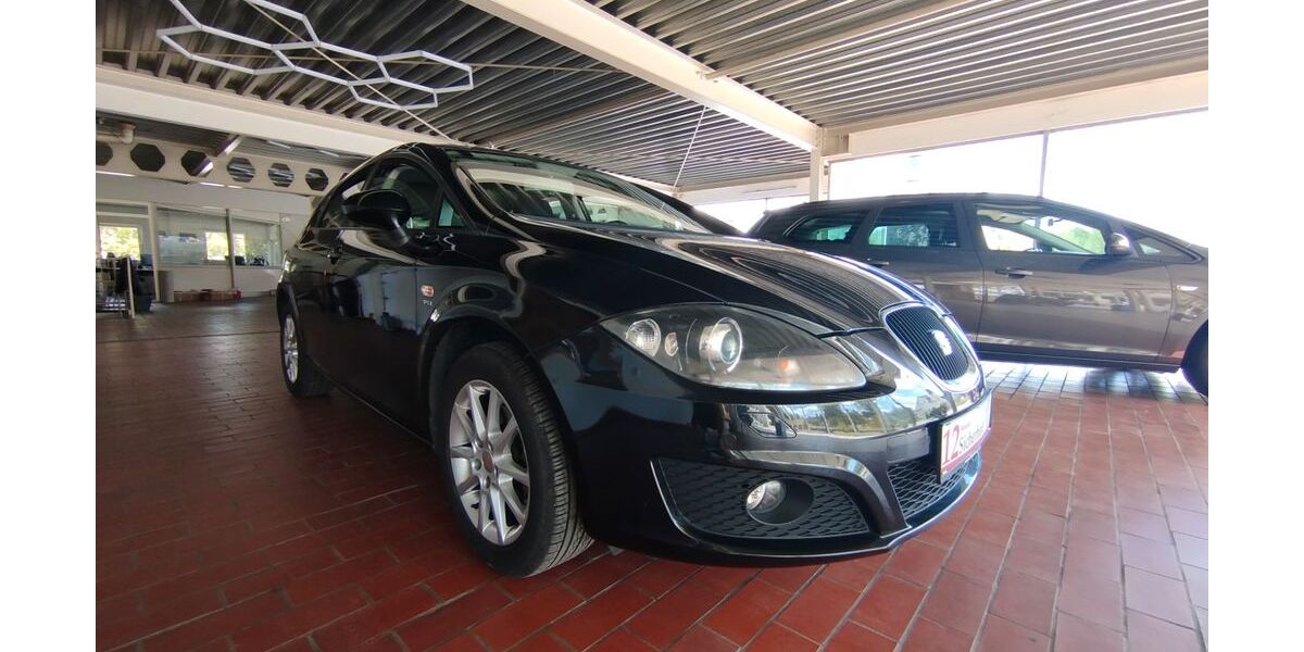 Seat Leon 49.836 km 7.590 &euro; Hof 95032