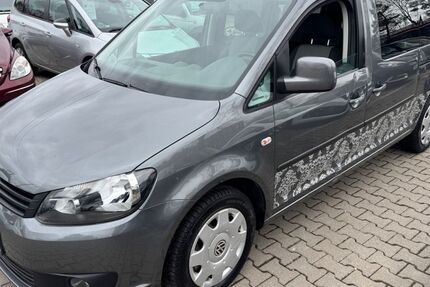 VW Caddy 103.852 km 8.999 &euro; München OT Aubing-Lochhausen-Langwied 81243