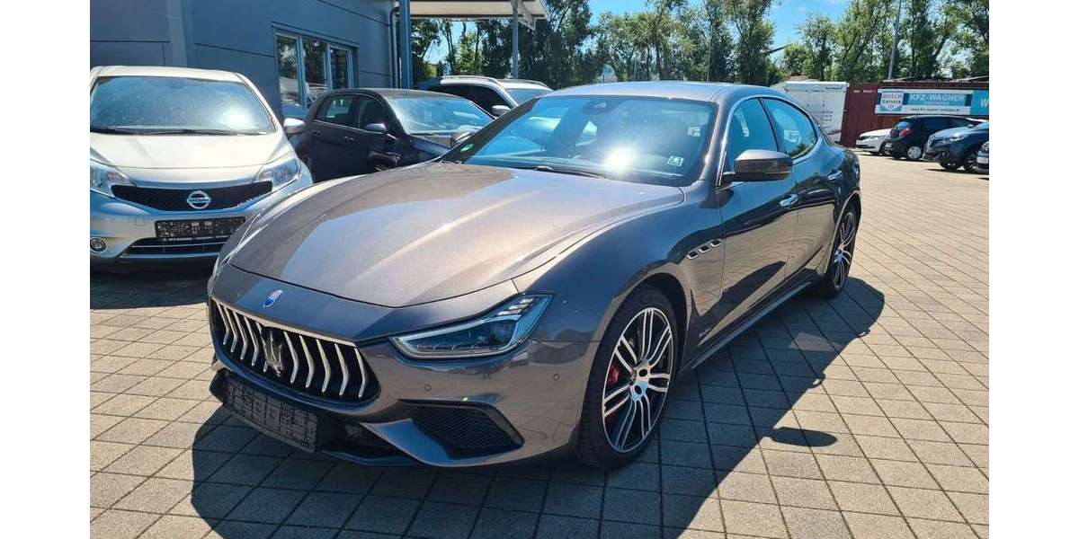 Maserati Ghibli 47.000 km 56.999 &euro; Endingen am Kaiserstuhl 79346