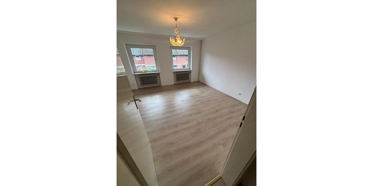 Einfamilienhaus Barmstedt - 5 Zimmer, 117 m&sup2;, 1.700&euro; | Angebot:25944536