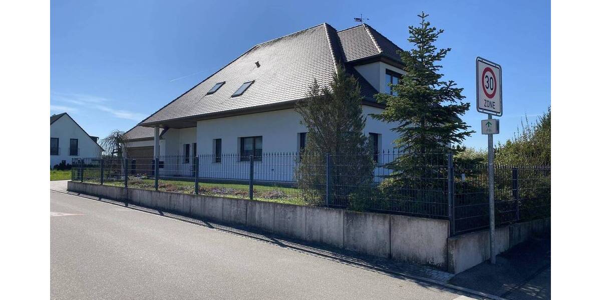 Einfamilienhaus Herrieden Hohenberg - 4 Zimmer, 200 m&sup2;, 880.000&euro; | Angebot:26499188