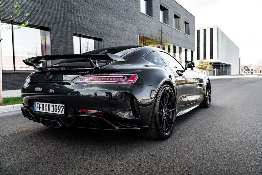 AMG GT R