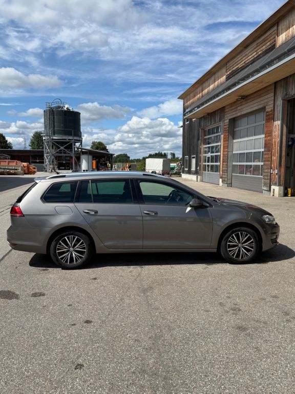 VW Golf 100.500 km 14.700 € Riedering 83083