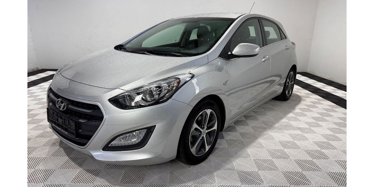 Hyundai i30 131.113 km 8.999 &euro; Bonn - Dottendorf 53129