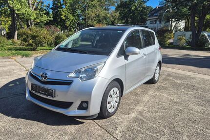 Toyota Verso-S 45.000 km 7.900 &euro; Berlin 14195