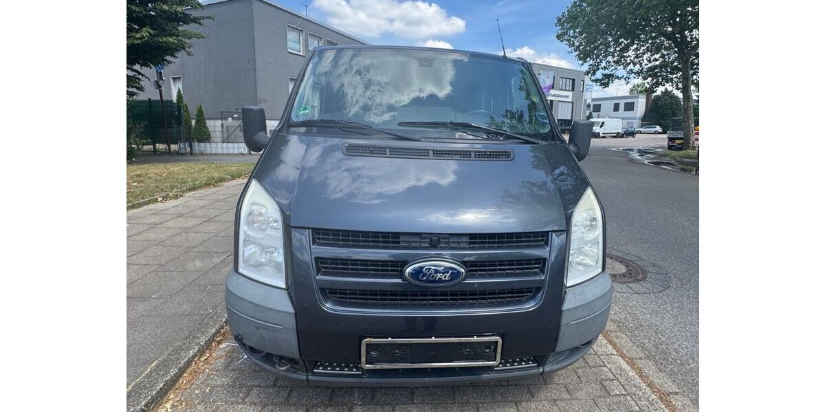 Ford Transit 220.000 km 7.900 &euro; Essen 45141