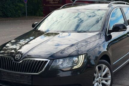 Skoda Superb 236.821 km 6.950 &euro; Woggersin 17039