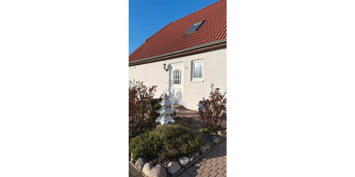 Einfamilienhaus Laage - 4 Zimmer, 140 m&sup2;, 1.600&euro; | Angebot:26195404