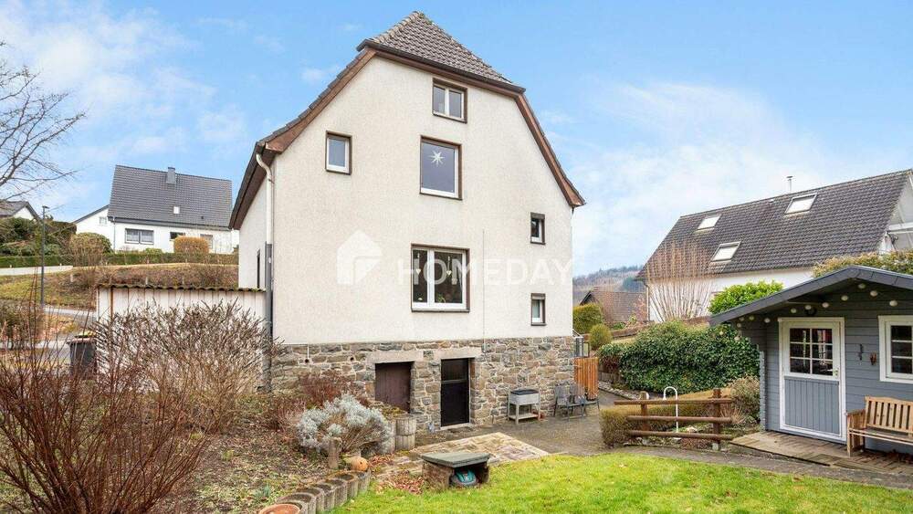 Mehrfamilienhaus, Wohnhaus Meschede Wennemen - 4 Zimmer, 130 m&sup2;, 220.000&euro; | Angebot:25697574