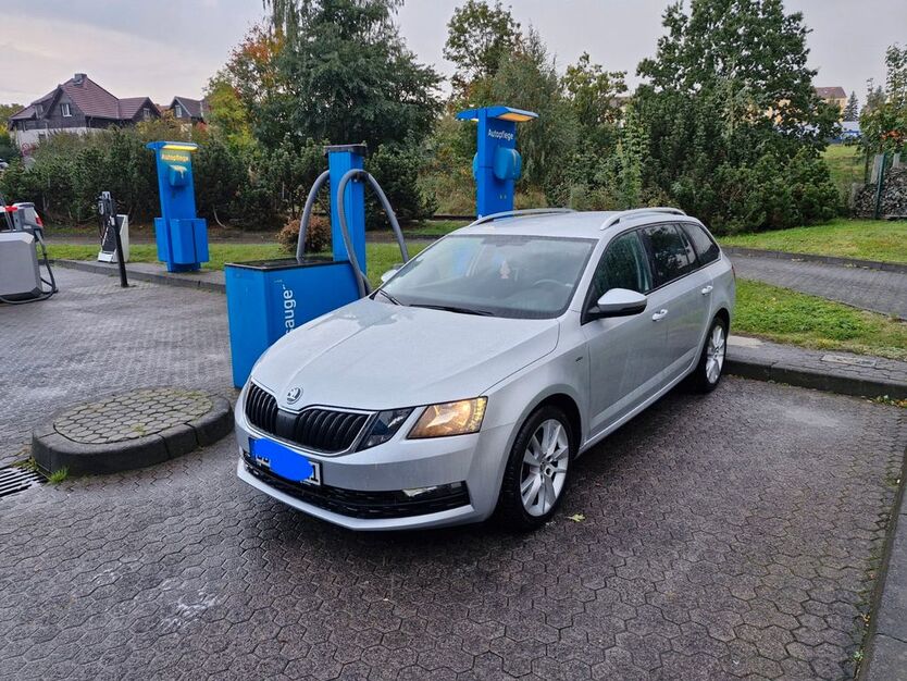 Skoda Octavia 108.000 km 11.900 € Dresden 01257