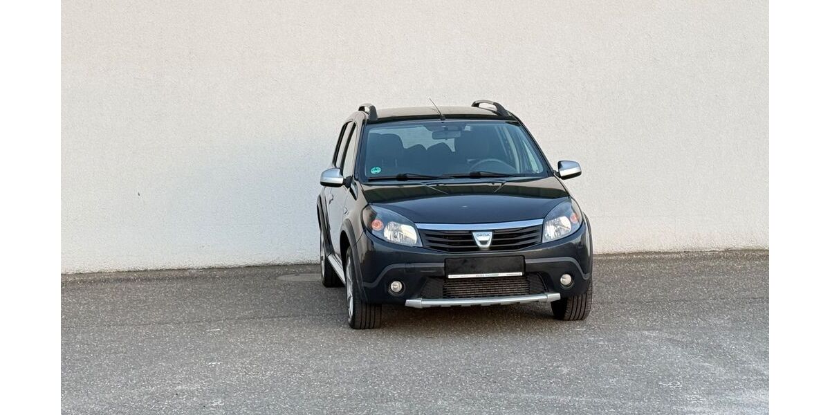 Dacia Sandero 139.000 km 3.999 &euro; Kandel 76870