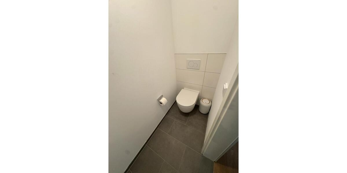 Etagenwohnung Schorndorf - 4 Zimmer, 106 m&sup2;, 2.100&euro; | Angebot:26038198