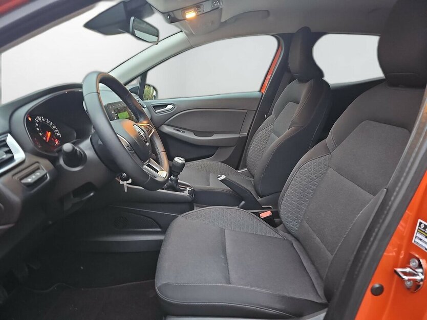 Renault Clio Zen + Durchsicht + TÜV+ NEU 11555.- Netto + 21.949 km 13.750 € Schwalbach/Taunus 65824