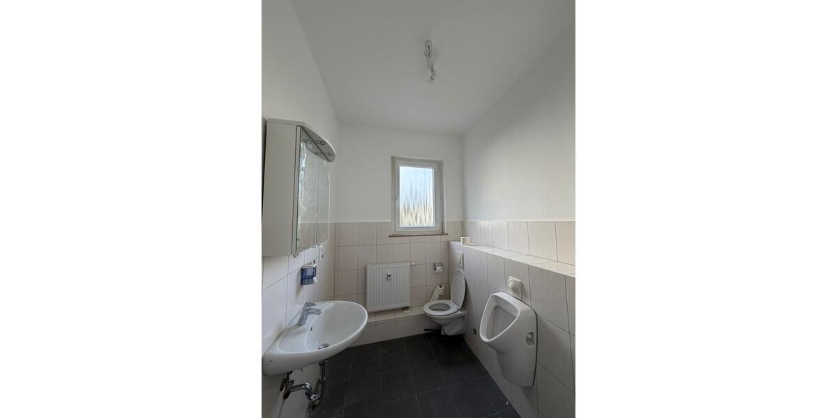 Gewerbeobjekt Oberasbach - 800&euro; | Angebot:26214568