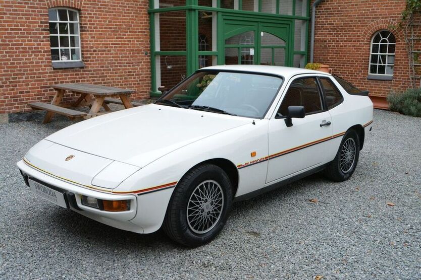 924