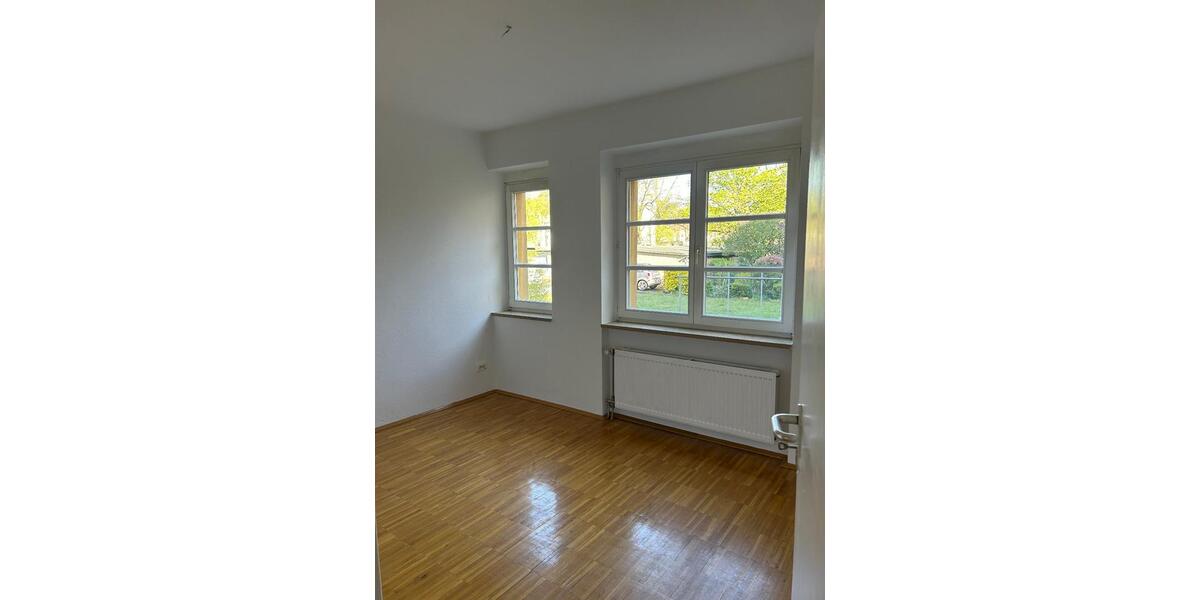 Erdgeschoßwohnung Cottbus Spremberger Vorstadt - 2 Zimmer, 54 m&sup2;, 349&euro; | Angebot:26252011