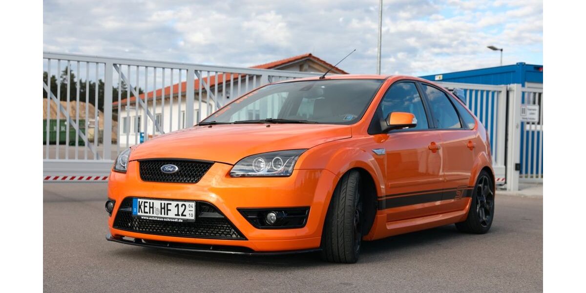 Ford Focus 71.400 km 14.900 &euro; Painten 93351