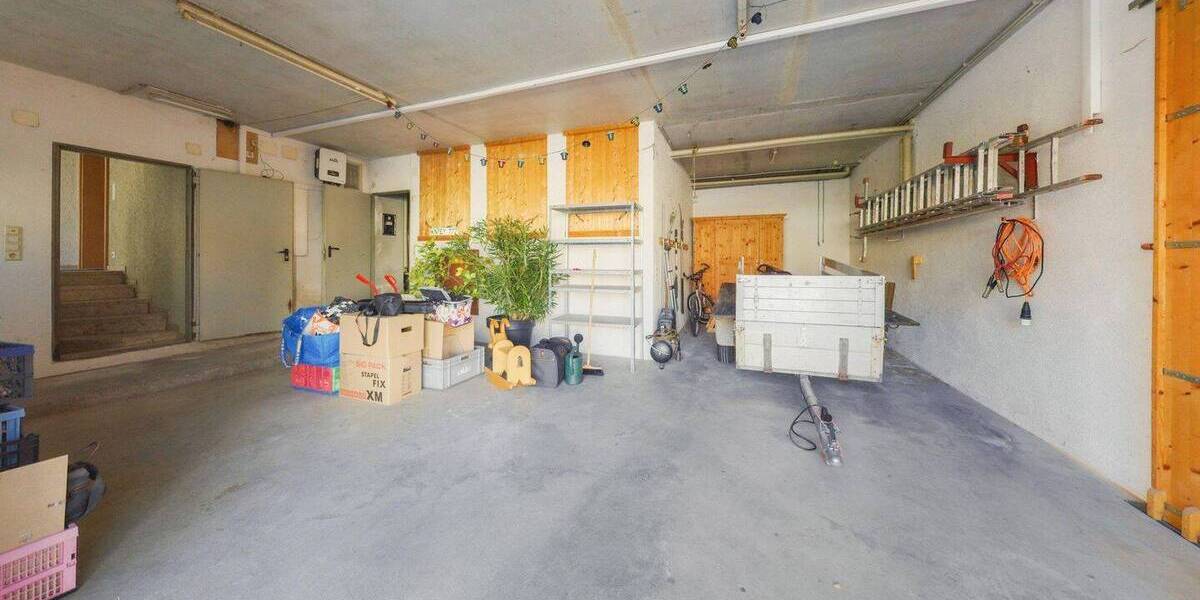 Doppelhaushälfte Singen Bohlingen - 7 Zimmer, 140 m&sup2;, 290.000&euro; | Angebot:26243095