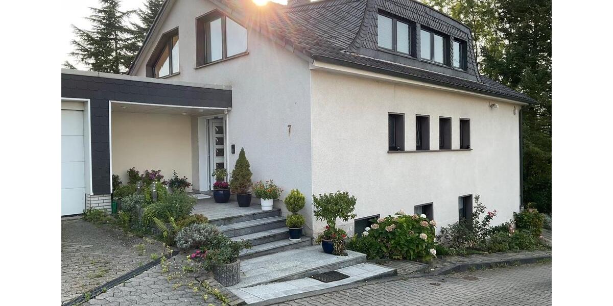 Dachgeschoßwohnung Heiligenhaus - 3 Zimmer, 106 m&sup2;, 900&euro; | Angebot:24337983