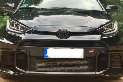 Toyota Yaris 3.500 km 47.700 € Regensburg 93055