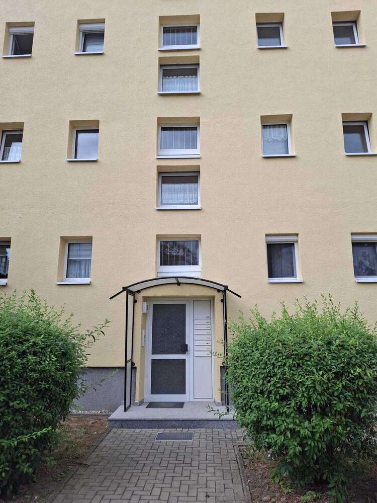 Wohnung zum Kaufen in Weißenfels 68.000 € 65 m²