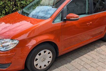 VW Touran 156.000 km 2.990 &euro; Ginsheim-Gustavsburg 65462