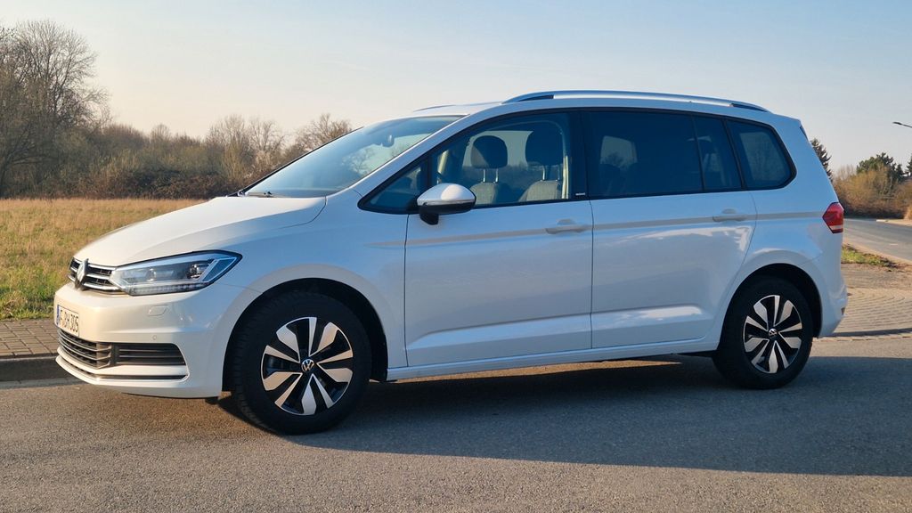 VW Touran 24.633 km 29.590 &euro; Wolfenbüttel 38300