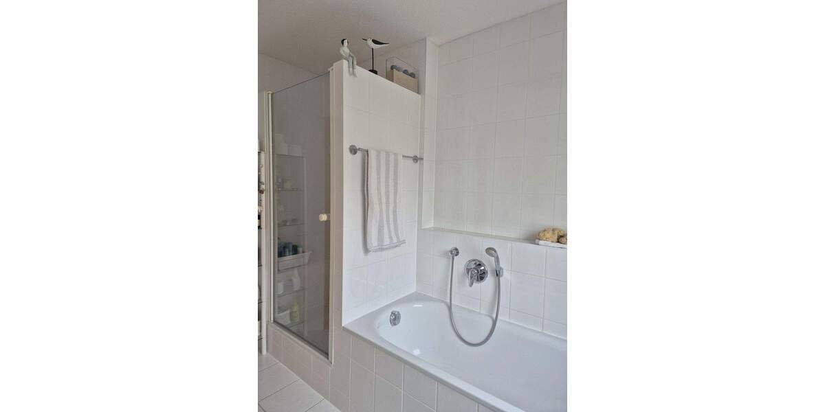 Niedrigenergie-Haus in ruhiger Wohnlage reserviert 5 zimmer