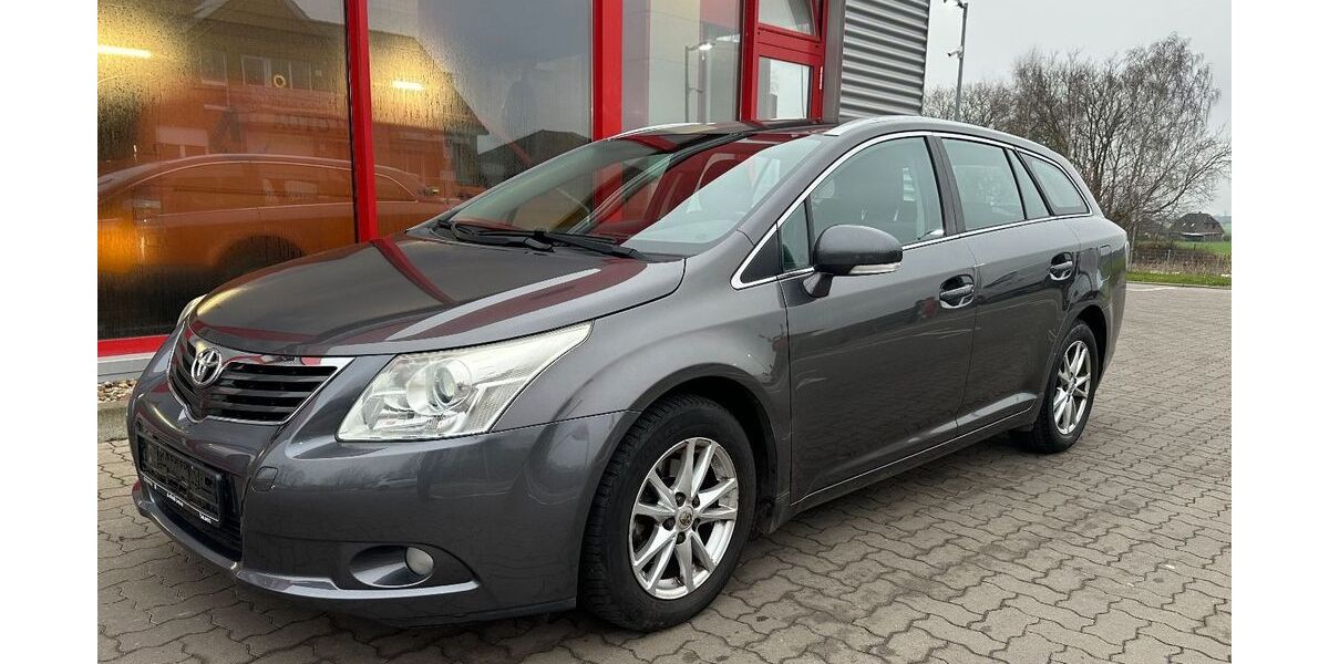 Toyota Avensis 190.123 km 4.990 &euro; Visselhövede 27374
